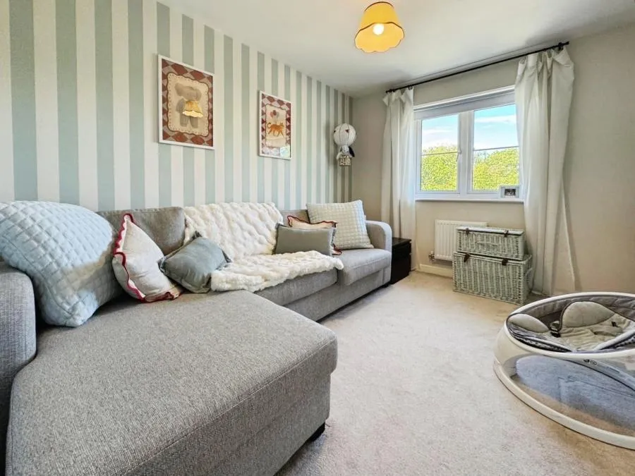 Wickfields, Longwick, HP27, photo 9