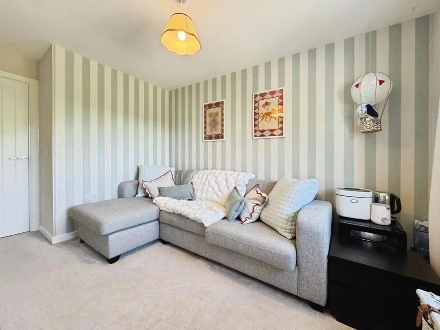 Wickfields, Longwick, HP27, photo 19
