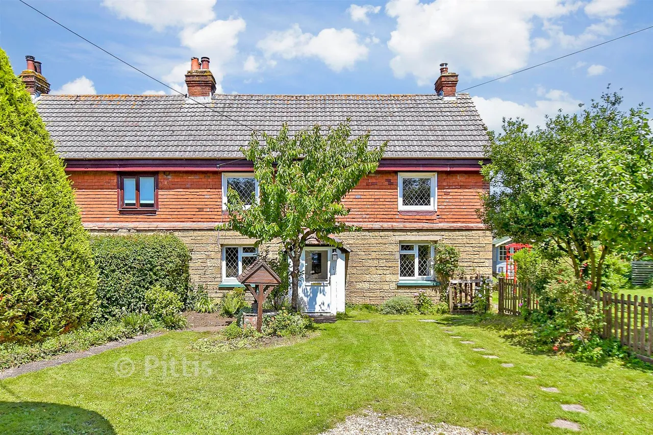 3 bed house for sale, Branstone, Sandown, PO36