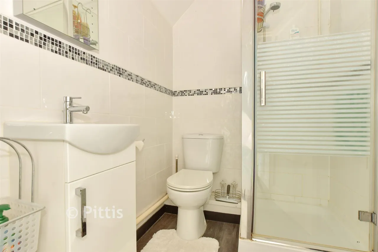 Branstone, Sandown, PO36, photo 10
