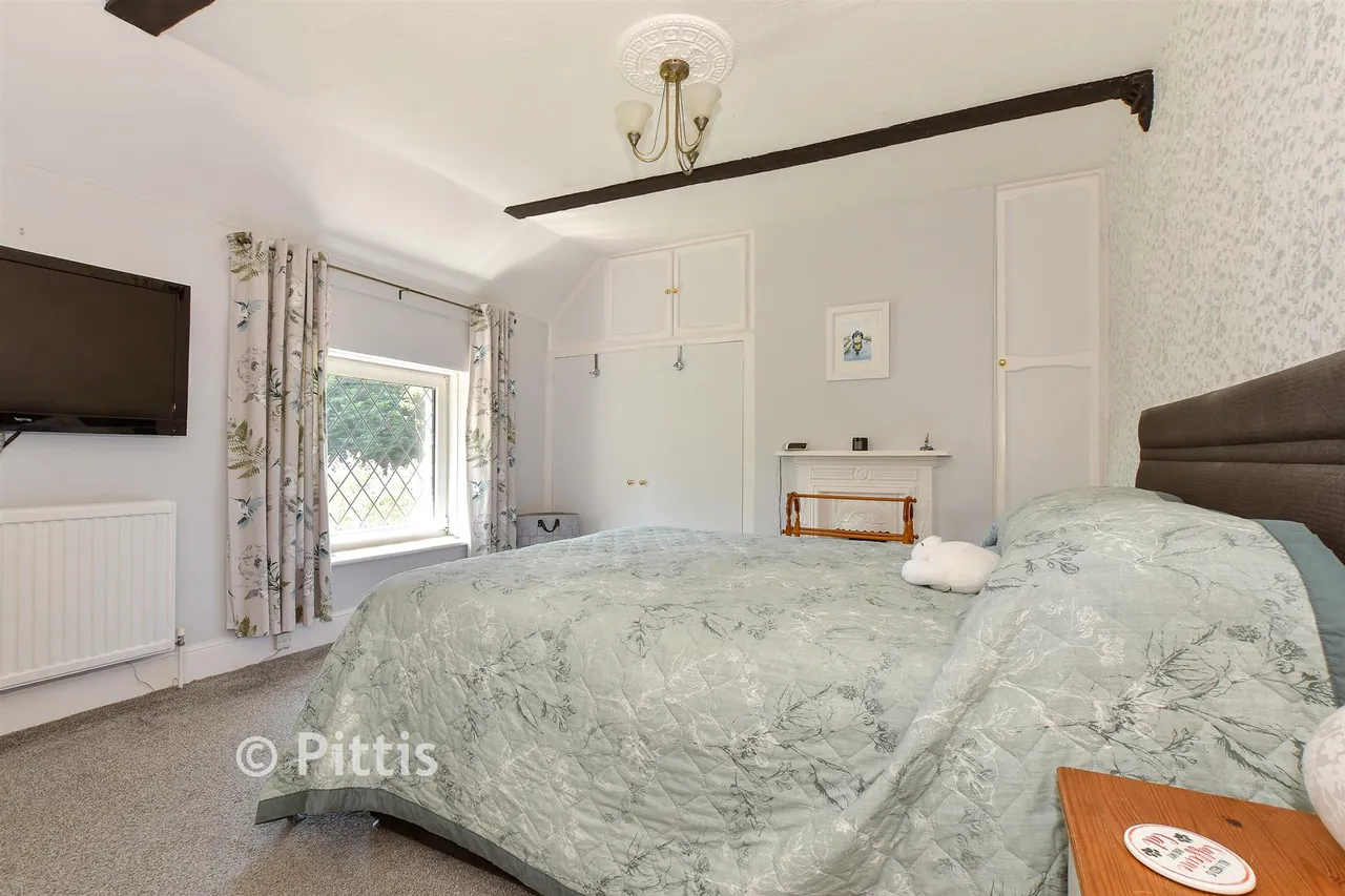 Branstone, Sandown, PO36, photo 8