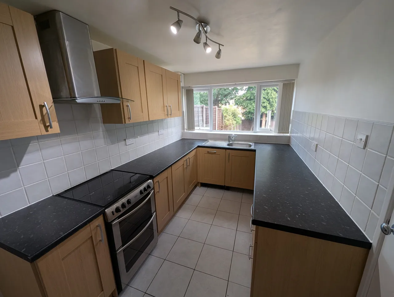 Chesterfield Close, Northfield, B31 3TR, photo 4