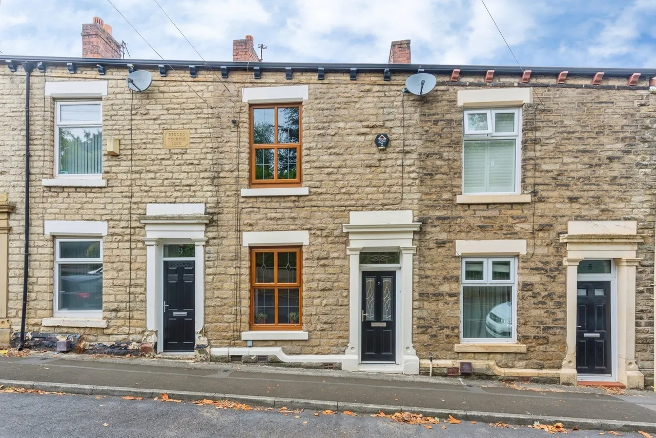 2 bed house for sale — Lord Street, STALYBRIDGE, Cheshire, SK15