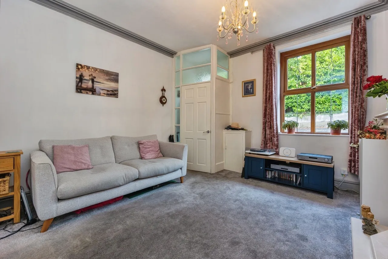 Lord Street, STALYBRIDGE, Cheshire, SK15, photo 2
