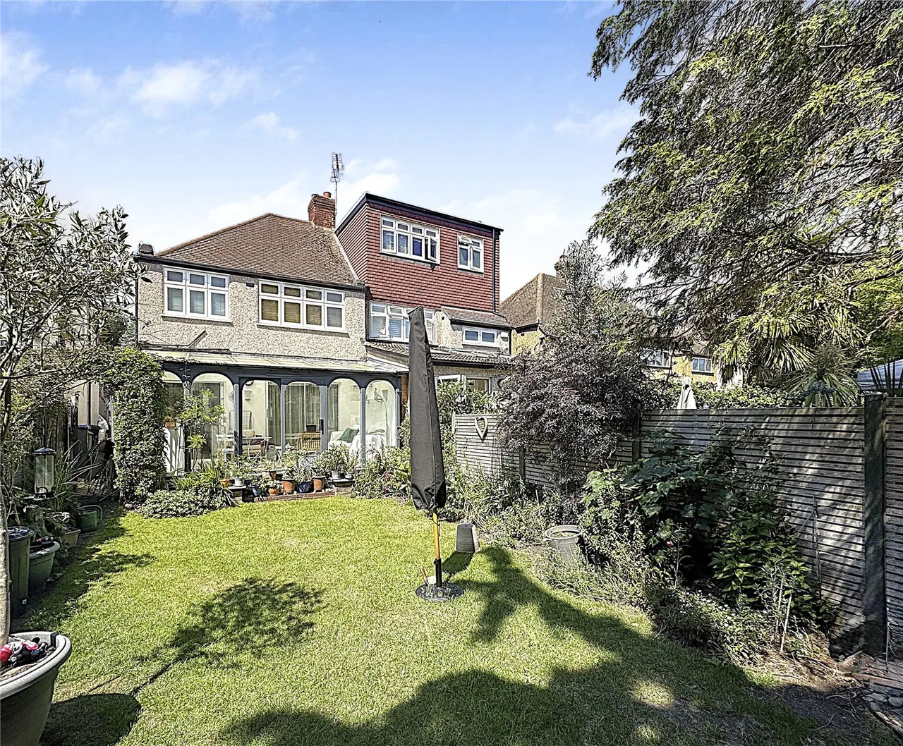 Rydal Gardens, Whitton, TW3, photo 19