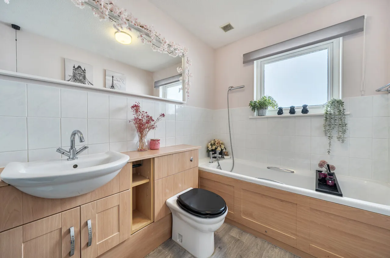 Meadow View, Uffculme, EX15, photo 19