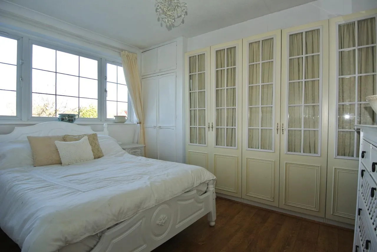 Gilmore Crescent, Ashford, Surrey, TW15 2DB, photo 13