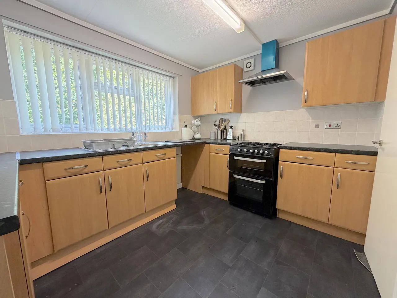 Oxford Street, Bilston, Wolverhampton, WV14, photo 3