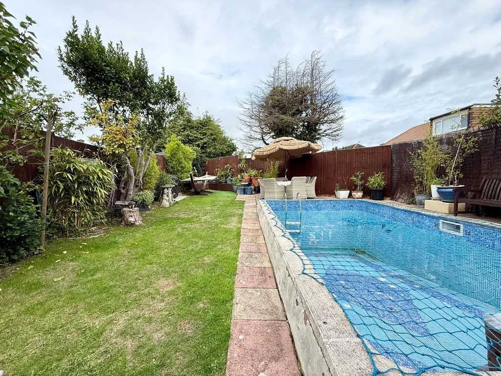 Leafields, Houghton Regis, LU5, photo 22