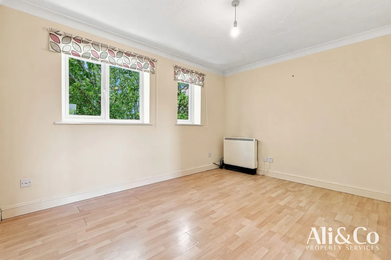 Caravel Close, Grays, Essex, RM16 6QB, photo 8
