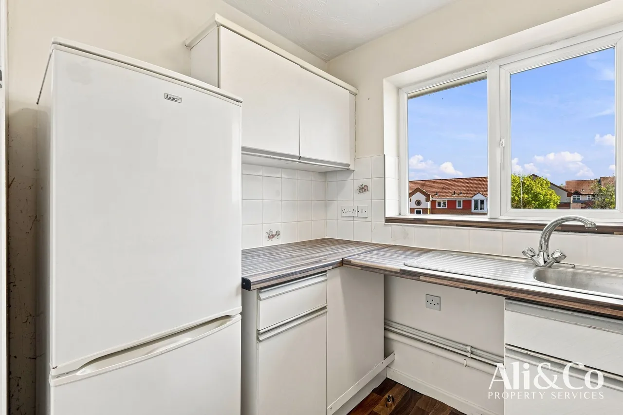 Caravel Close, Grays, Essex, RM16 6QB, photo 5