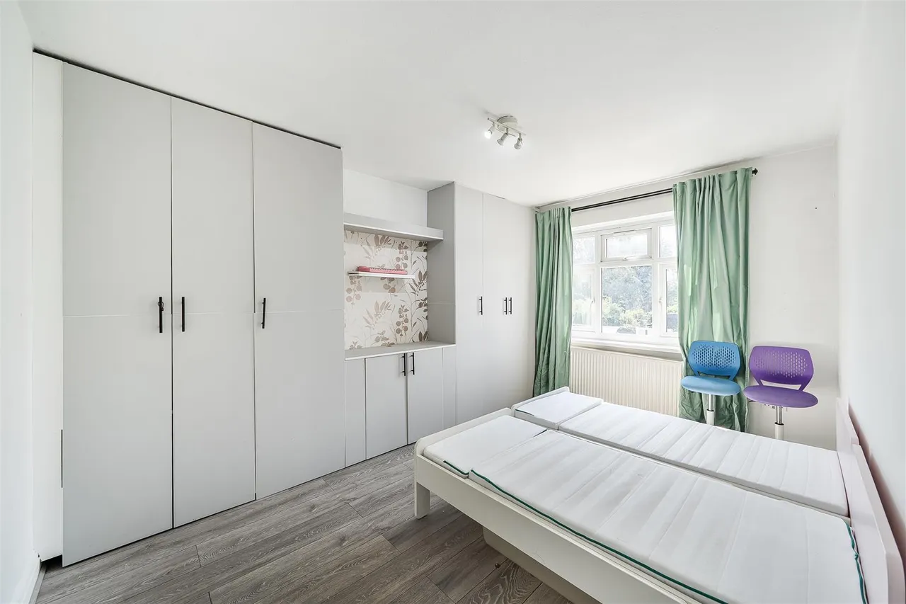 Windermere Avenue, Wembley, photo 6
