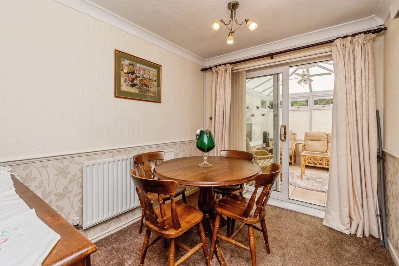 Glamis Road, Willenhall, WV12, photo 5