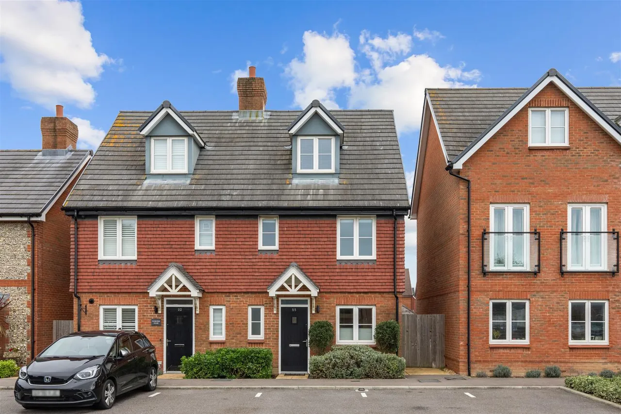 Acacia Crescent, Angmering, photo 20