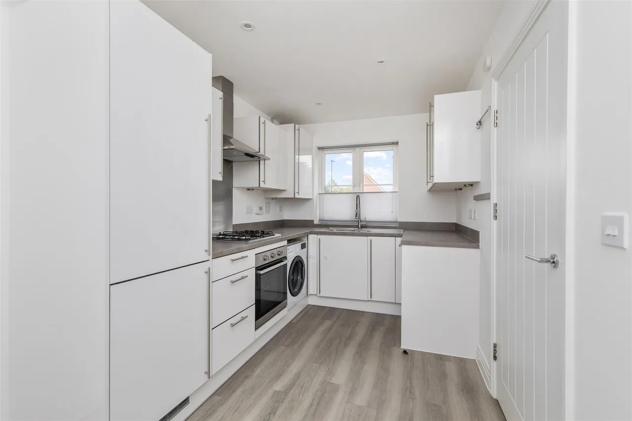 Acacia Crescent, Angmering, photo 3