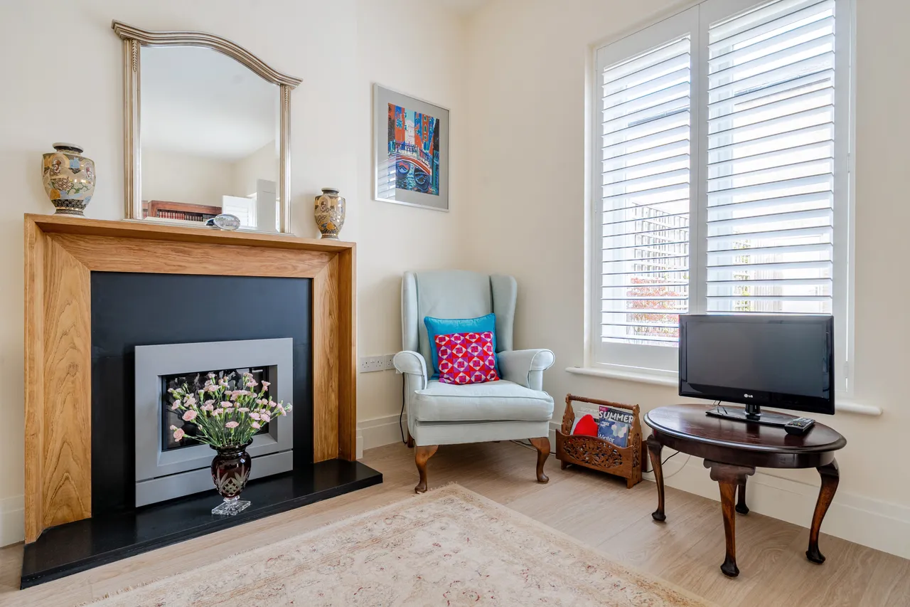 Charlotte Avenue, Chichester, PO19, photo 12