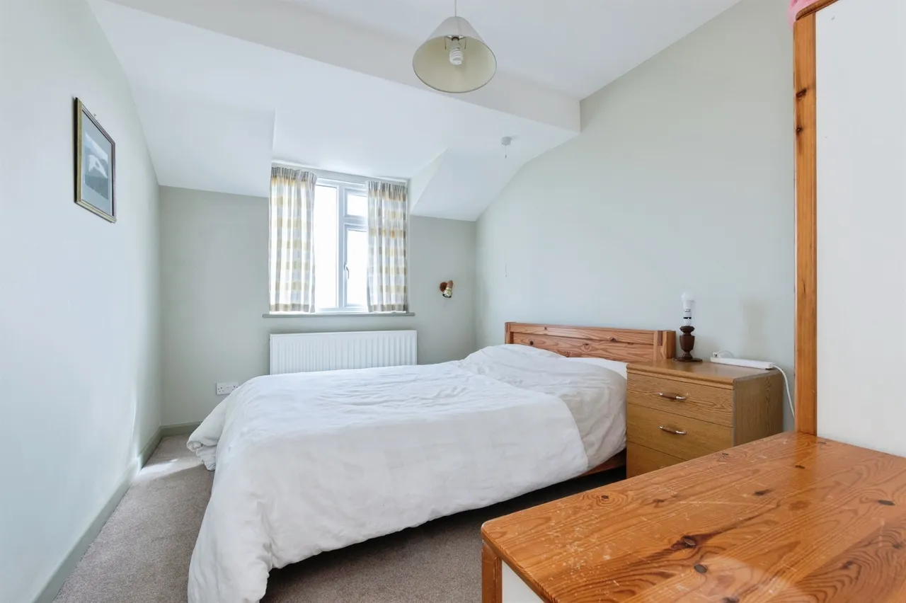 The Ridge, Woodfalls, SP5, photo 17