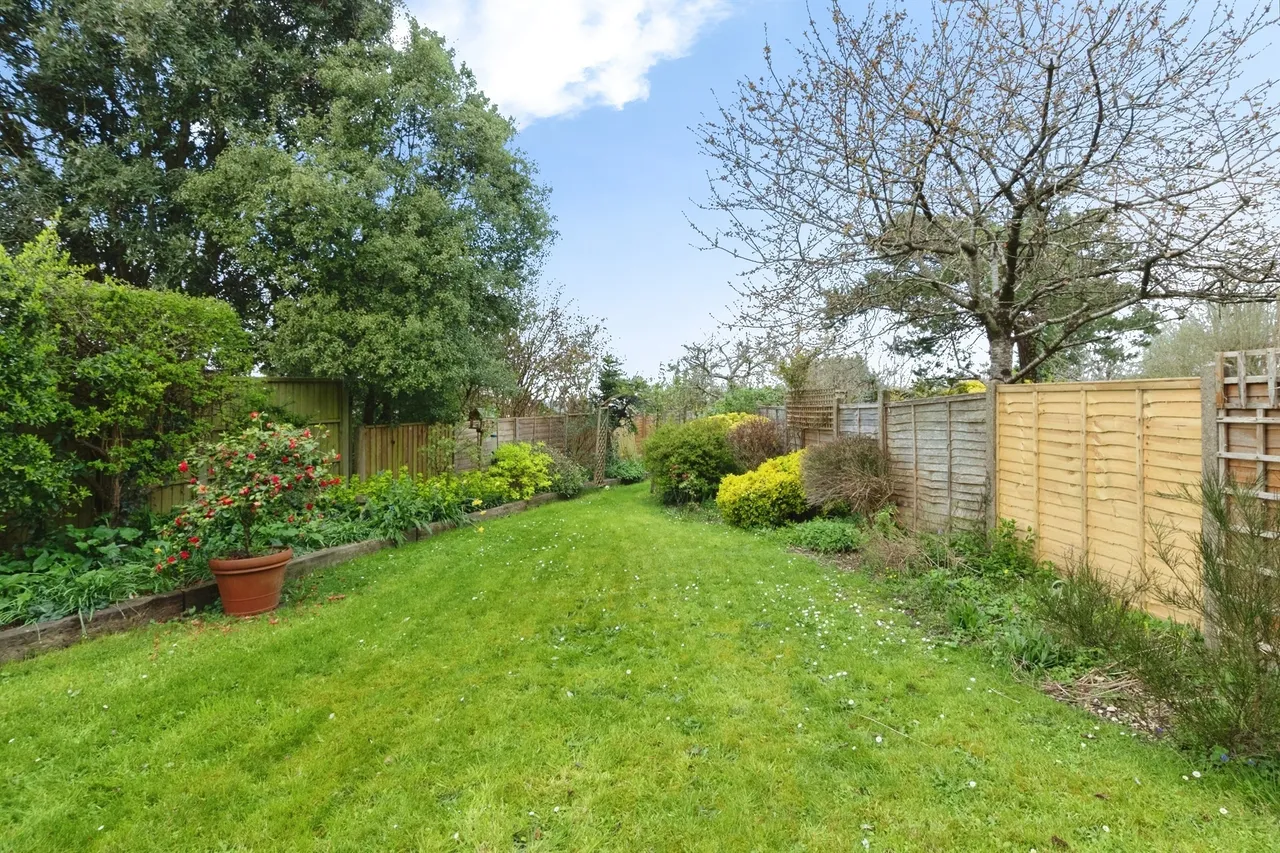 The Ridge, Woodfalls, SP5, photo 24