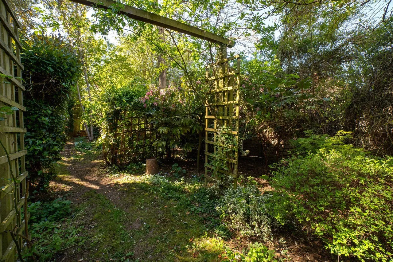 Cherry Grove, Mansfield, Nottinghamshire, NG18, photo 18