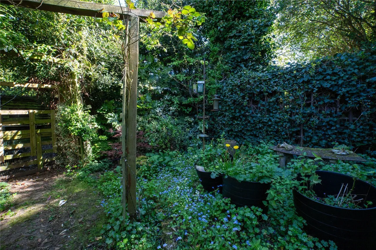 Cherry Grove, Mansfield, Nottinghamshire, NG18, photo 23