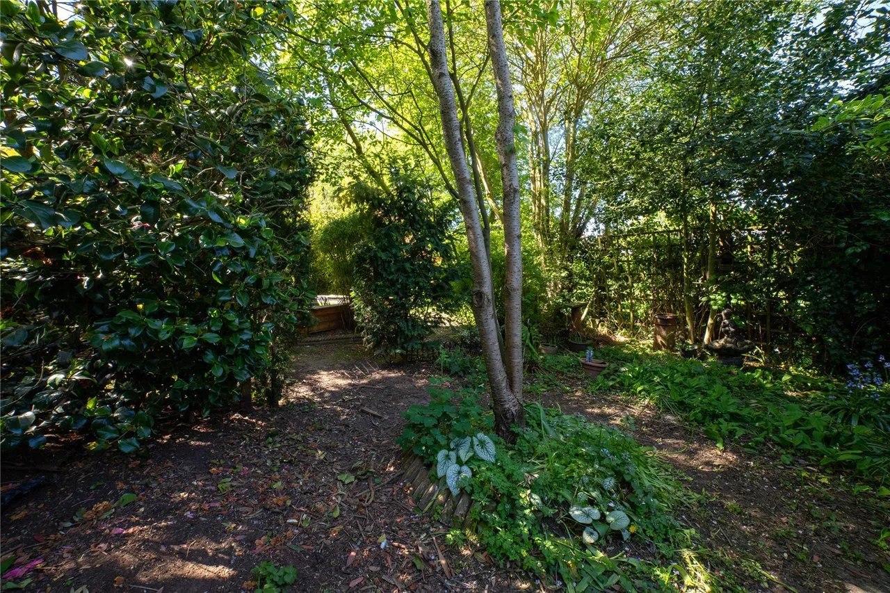Cherry Grove, Mansfield, Nottinghamshire, NG18, photo 19