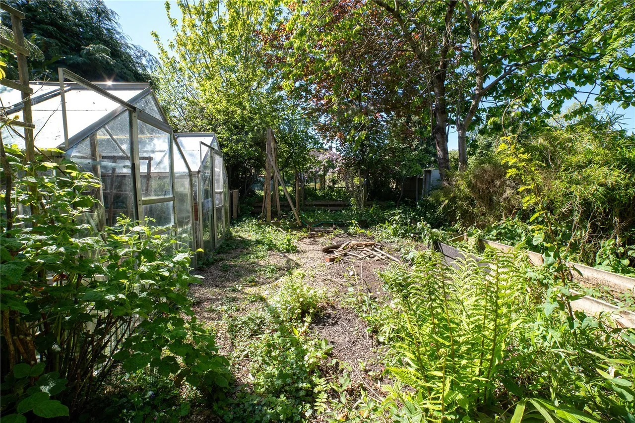 Cherry Grove, Mansfield, Nottinghamshire, NG18, photo 20
