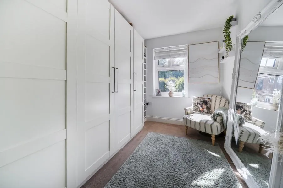 Gomer Road, Bagshot, GU19, photo 8