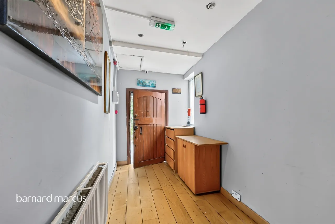 Holders Hill Avenue, London, NW4, photo 5