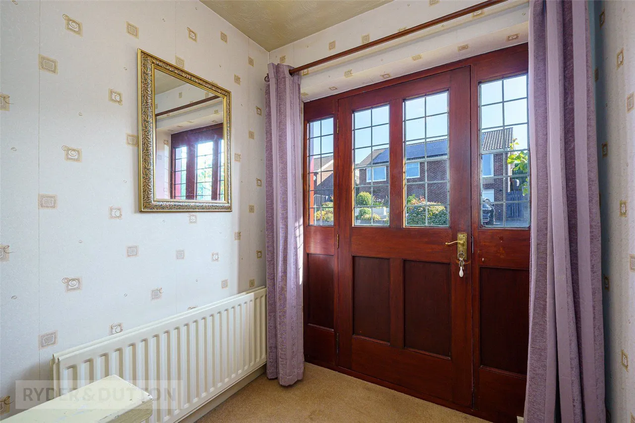 Walsham Drive, Salendine Nook, HD3, photo 8