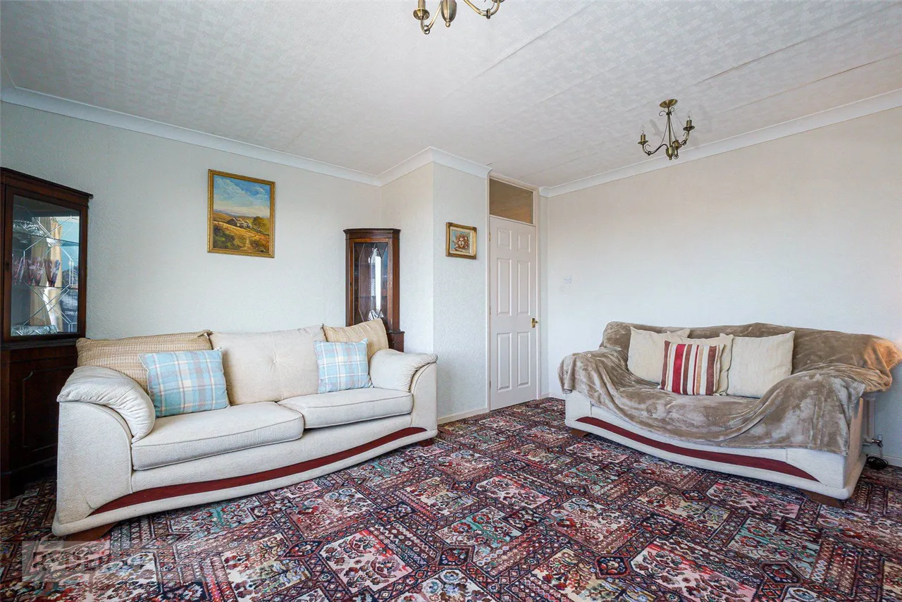 Walsham Drive, Salendine Nook, HD3, photo 3