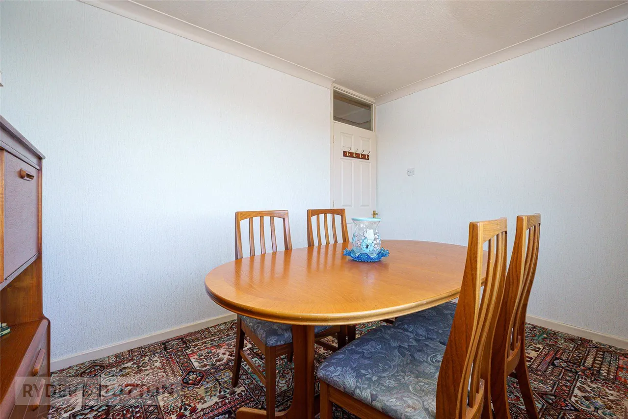 Walsham Drive, Salendine Nook, HD3, photo 5