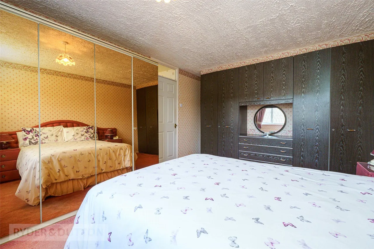 Walsham Drive, Salendine Nook, HD3, photo 13