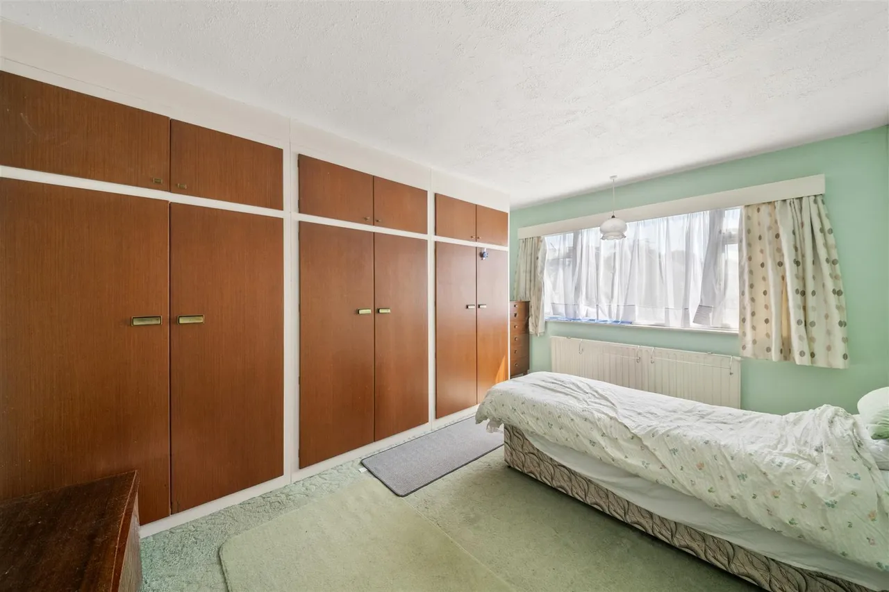 Heron Close, Uxbridge, photo 10