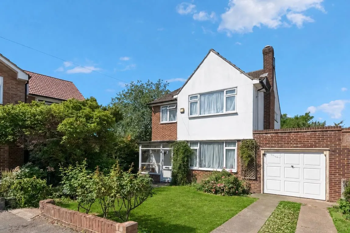 Heron Close, Uxbridge, photo 16