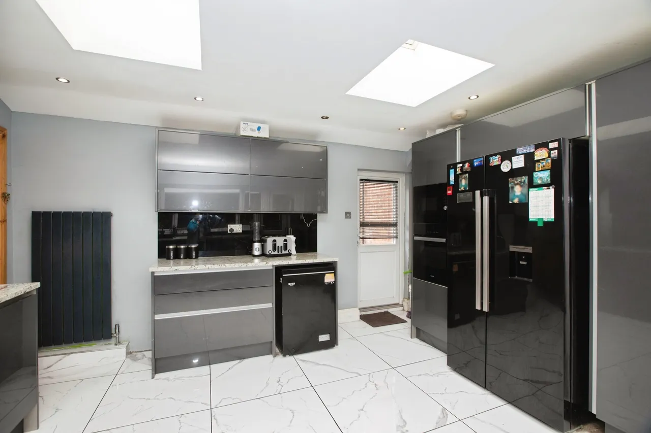 New Hall Lane, Preston, PR1, photo 7
