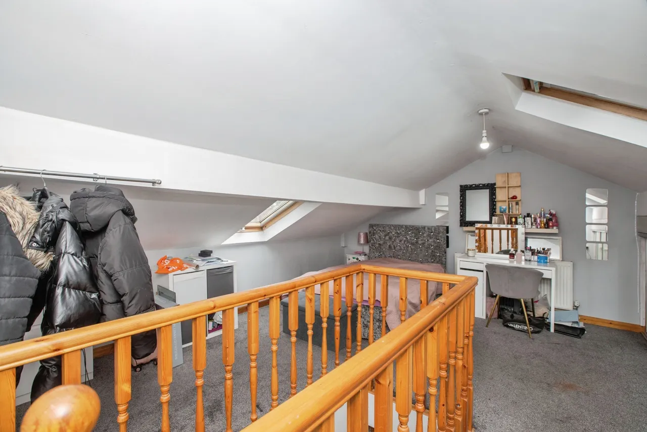 New Hall Lane, Preston, PR1, photo 13