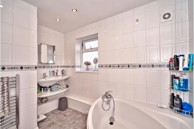New Hall Lane, Preston, PR1, photo 16