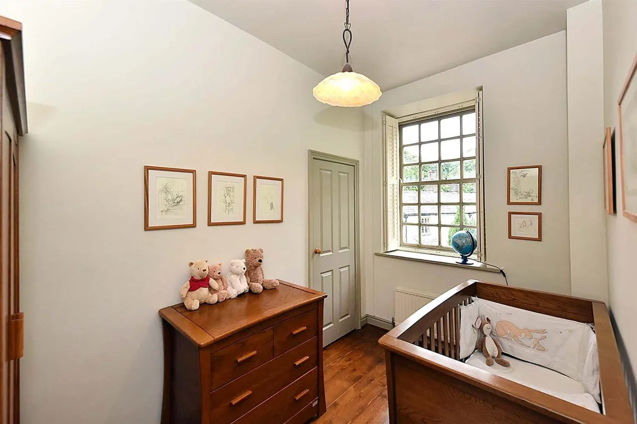 Langley Hall Close, Langley, SK11, photo 11