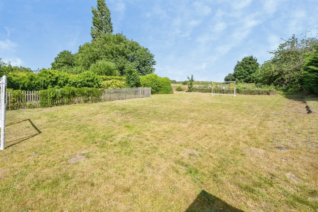 Brigg Road, Messingham, DN17, photo 21