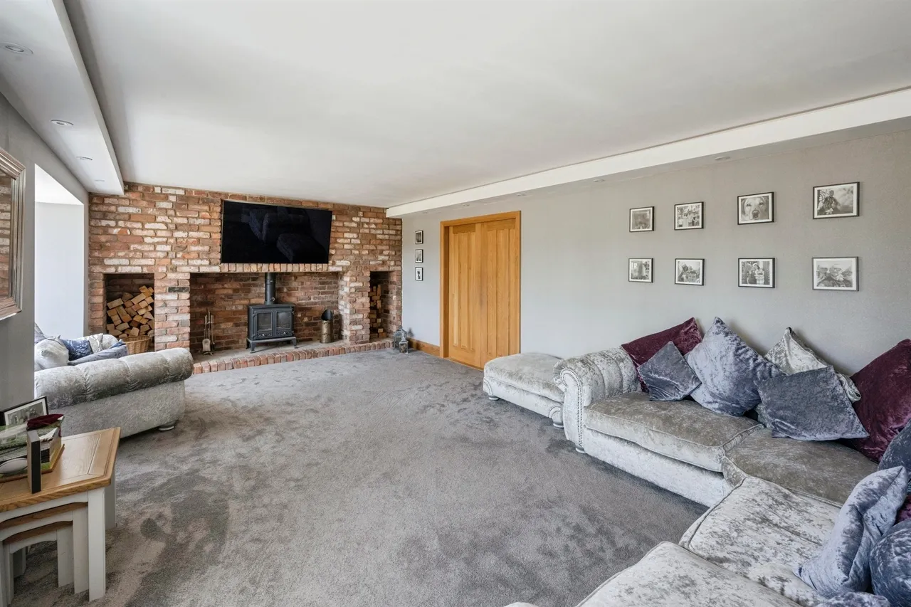 Brigg Road, Messingham, DN17, photo 2