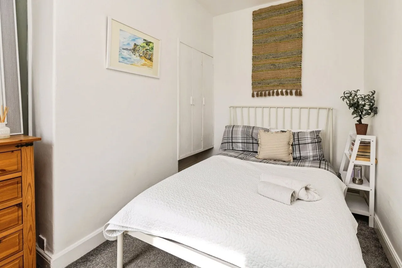 Gladstone Avenue, Chester, CH1, photo 10
