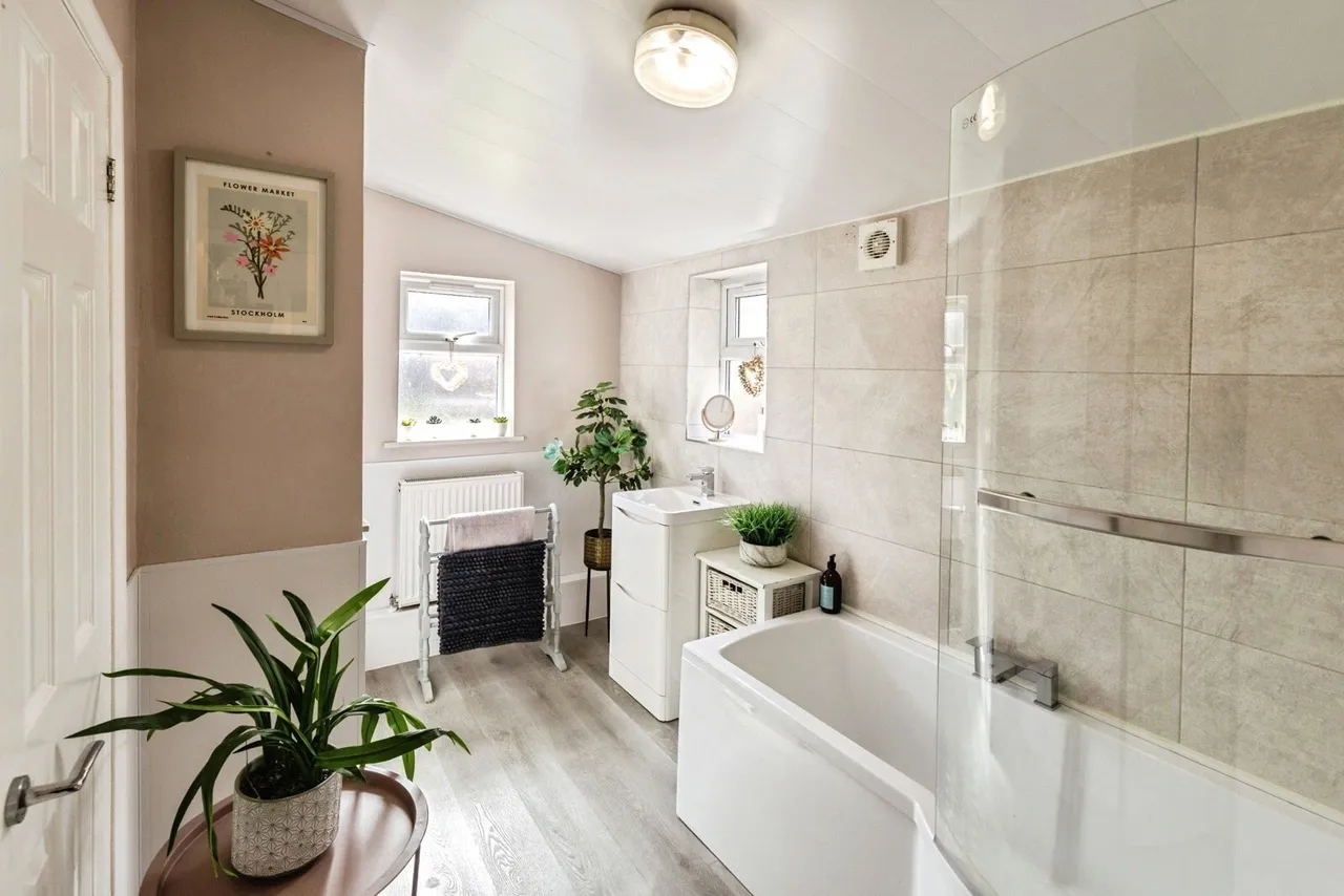 Gladstone Avenue, Chester, CH1, photo 12