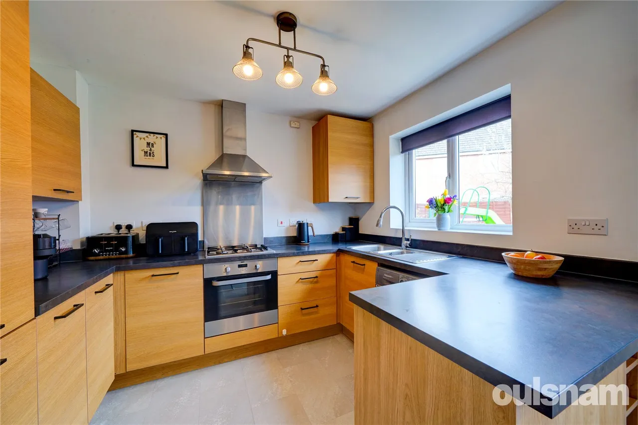 Hurricane Avenue, Cofton Hackett, Birmingham, Worcestershire, B45 8GX, photo 5