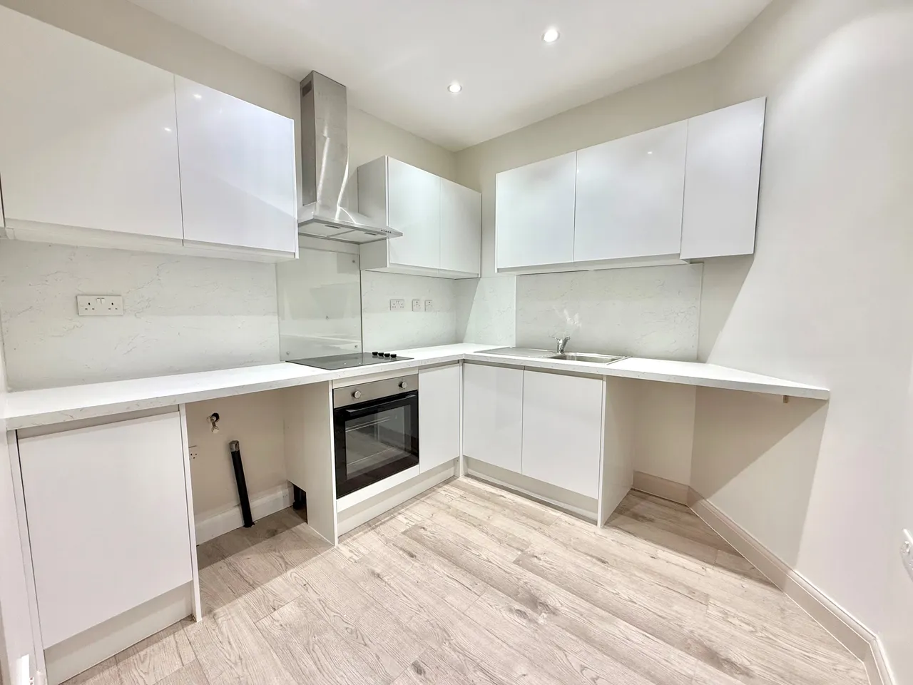Hitchin Street, Biggleswade, SG18, photo 4