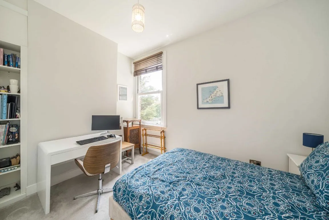 Lessingham Avenue, SW17, photo 5