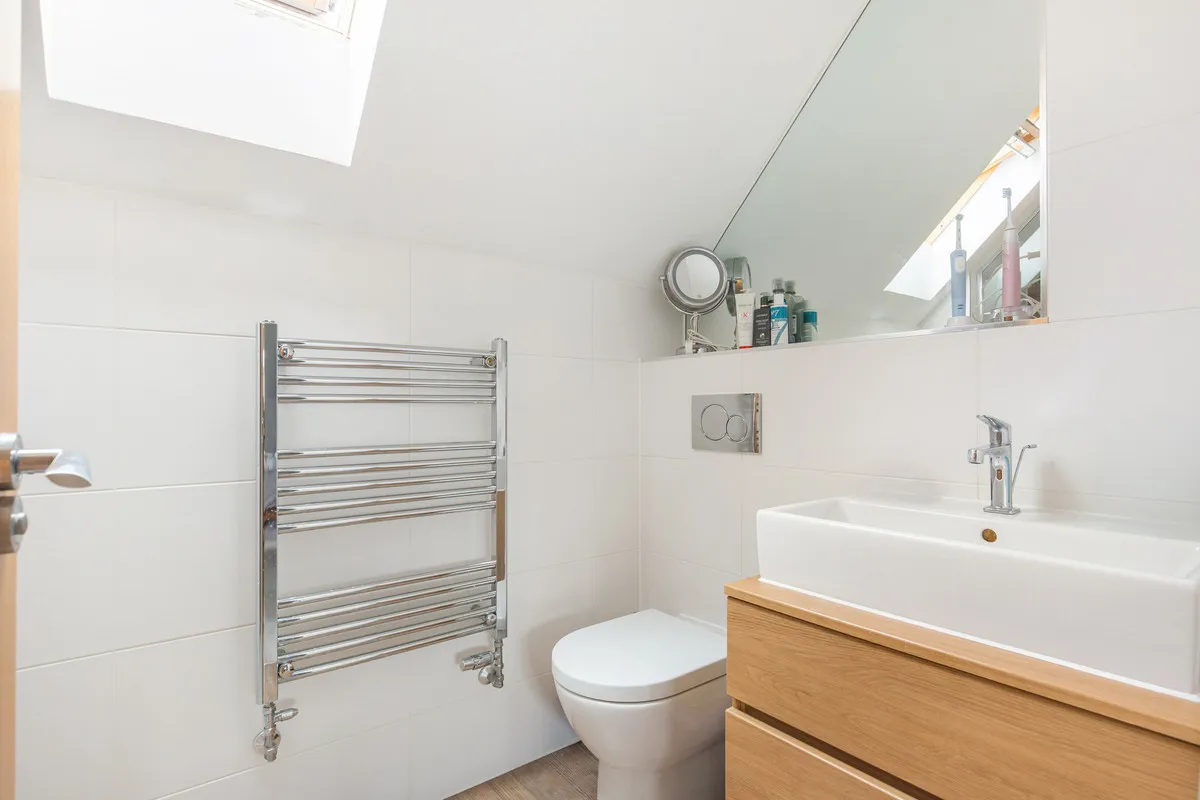 Lawlor Close, Sunbury-on-thames, TW16, photo 8
