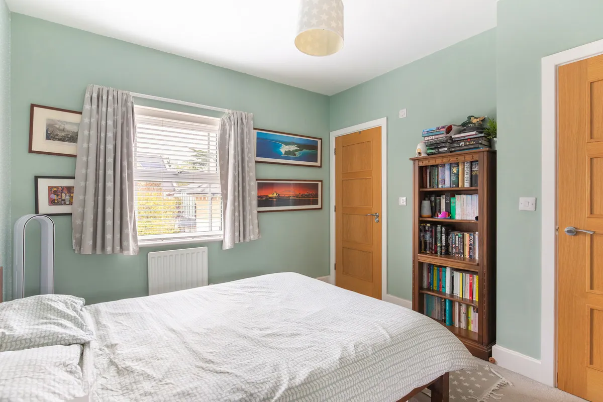 Lawlor Close, Sunbury-on-thames, TW16, photo 10