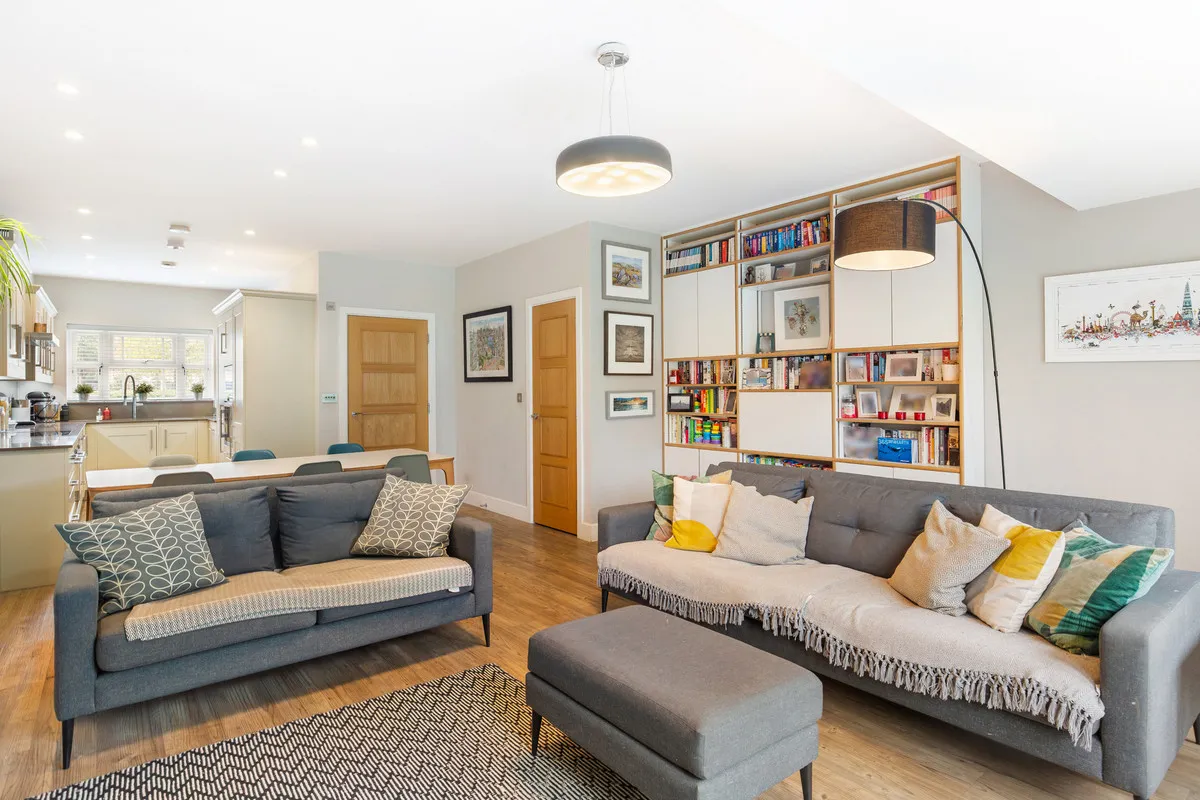 Lawlor Close, Sunbury-on-thames, TW16, photo 4