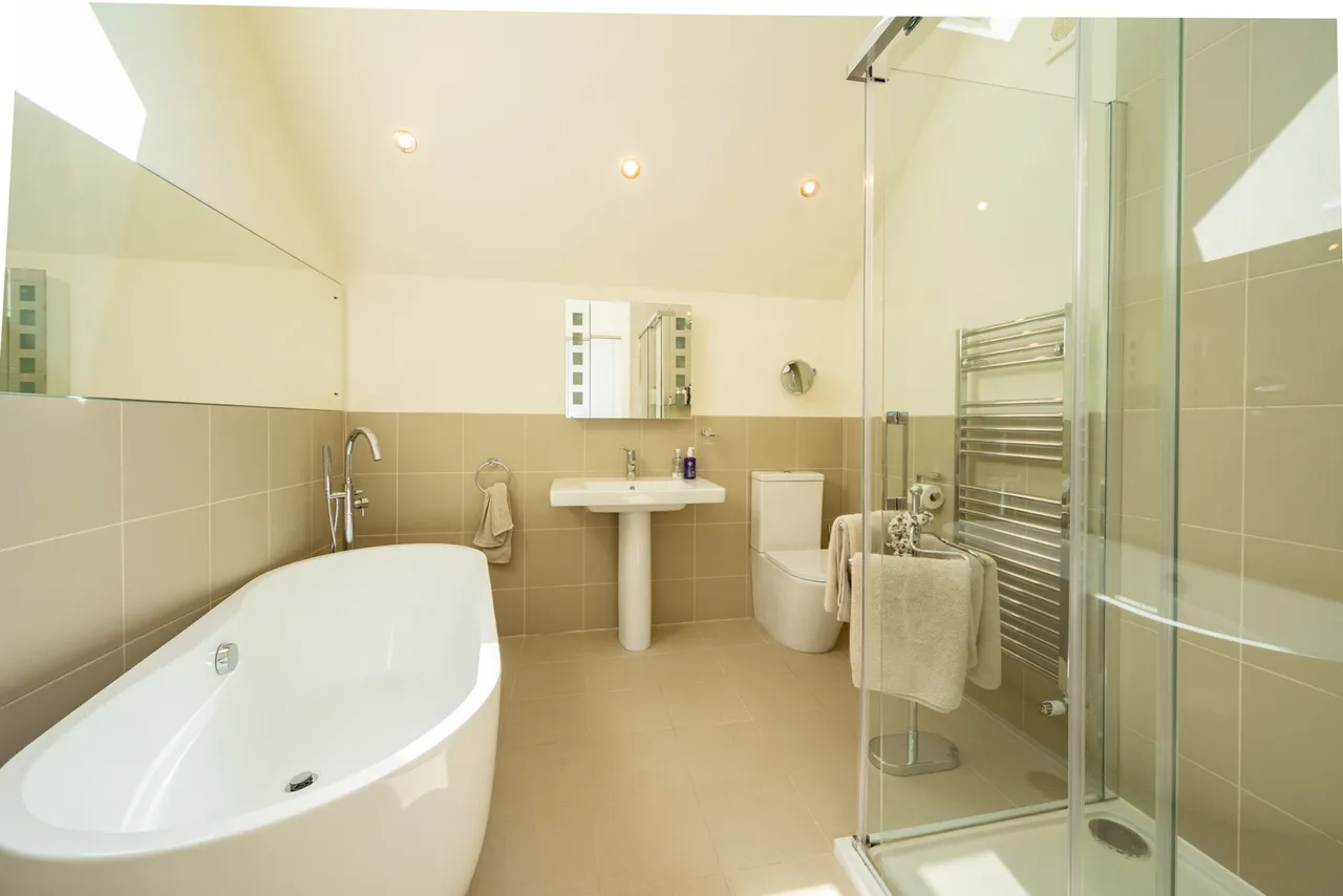 Melton Road, Rearsby, LE7, photo 16