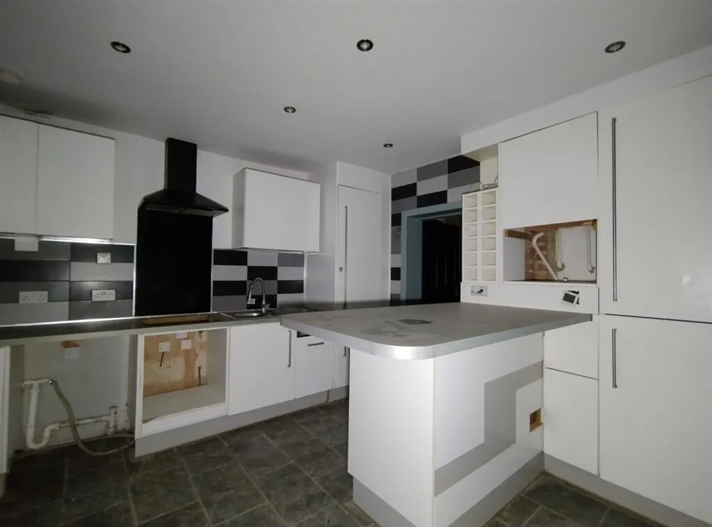 Ashford Road, London, NW2, photo 6